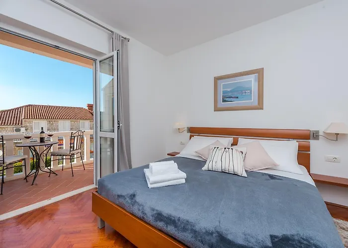 Tara Apartments